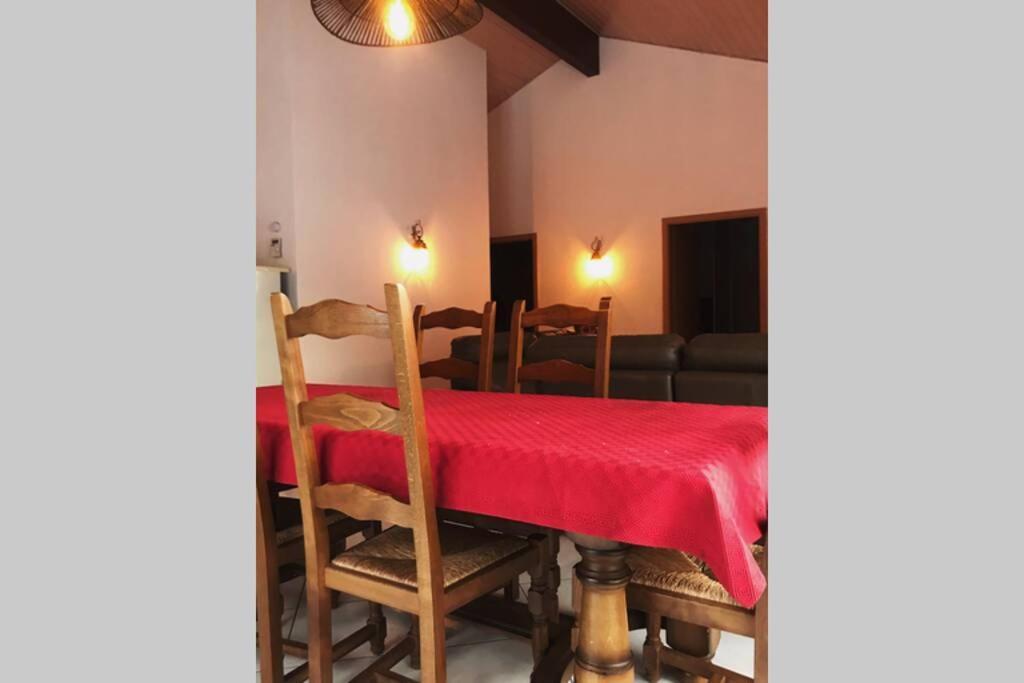 Maison Entiere Au Pied Du Plateau Du Retord 2 Chambres Sdb - Vouvray Ochiaz Eksteriør billede